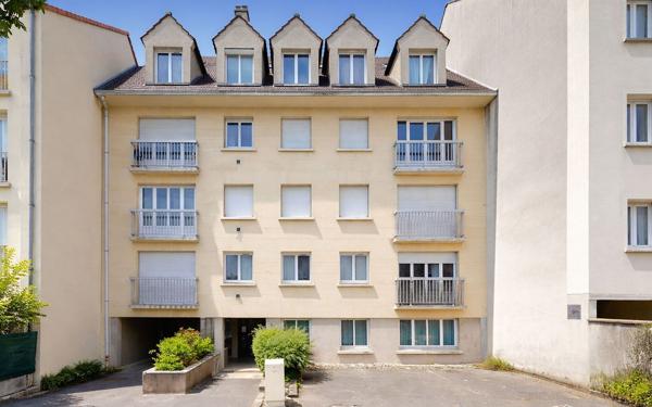 Appartement à vendre    6 pièces • 145,03 m2 Lagny-sur-Marne