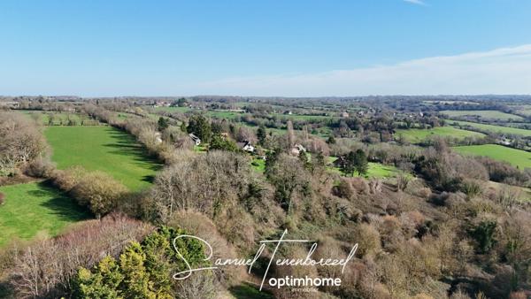 Maison de caractère 177 m², 4 ch avec dépendance et vue vallée –  CAMBREMER (14340)
