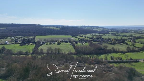 Maison de caractère 177 m², 4 ch avec dépendance et vue vallée –  CAMBREMER (14340)