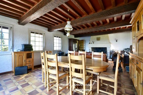 Maison de caractère 177 m², 4 ch avec dépendance et vue vallée –  CAMBREMER (14340)