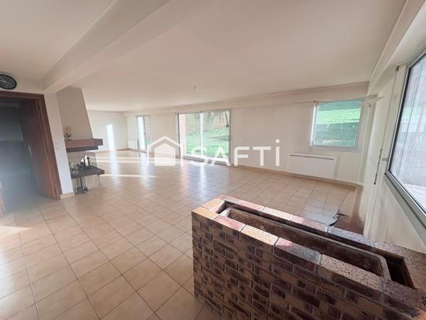 Maison de 152 m2  édifié sur un terrain de 1400m2