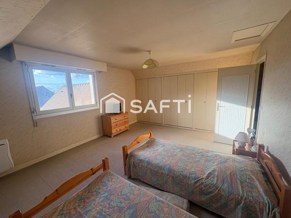 Maison de 152 m2  édifié sur un terrain de 1400m2