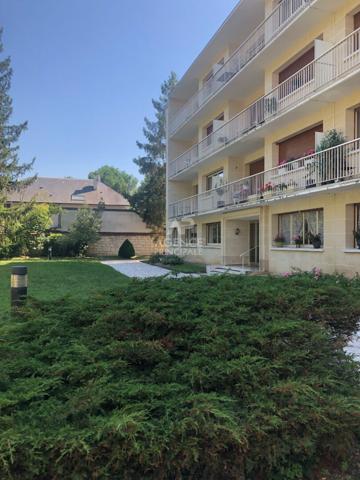 Appartement 5 pièce(s) 114 m2 - Entrée de parc €595 000 ** - Référence 4561