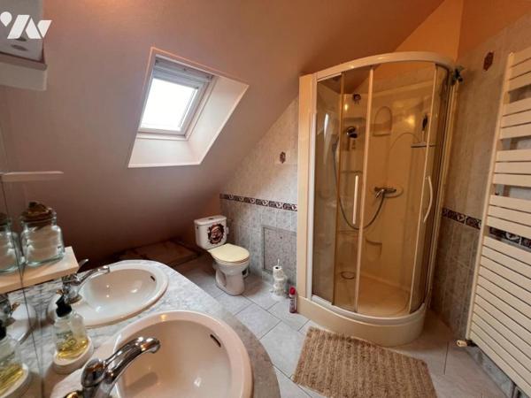 GENNES pavillon sur sous sol 