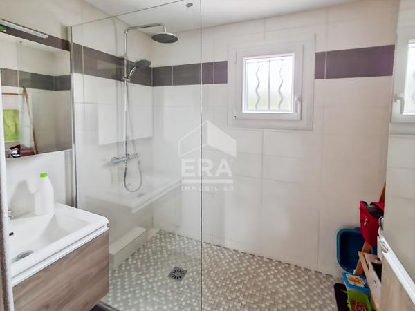 Grande Maison Rognac 6 pièce(s) avec piscine