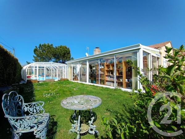 Maison à vendre  5 pièces - 114 m 2   JARD SUR MER  - 85