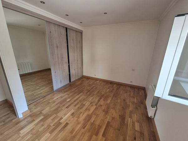 Appartement Chevry Cossigny 2 pièce(s)