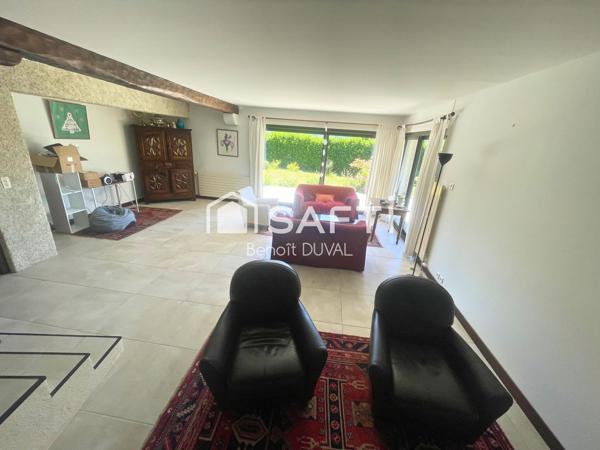 Maison de 190 m² - 6 chambres - 1100 m² de jardin