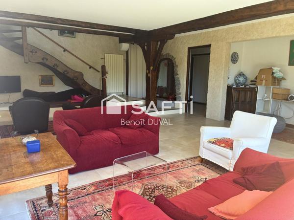 Maison de 190 m² - 6 chambres - 1100 m² de jardin