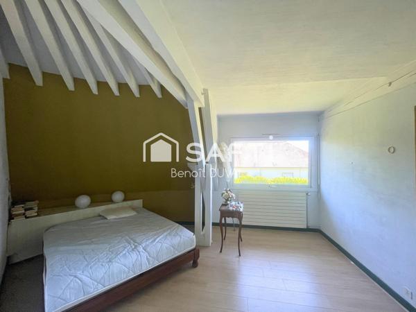 Maison de 190 m² - 6 chambres - 1100 m² de jardin