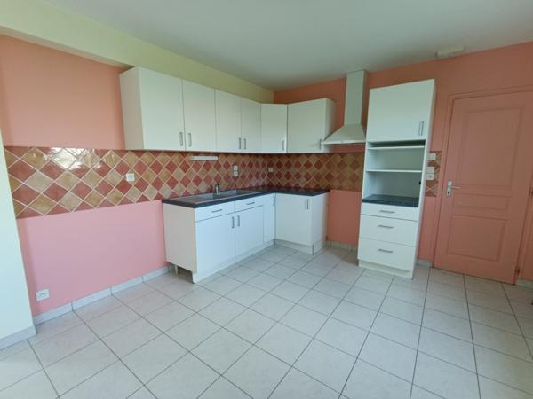 Pavillon dans zone résidentiel calme