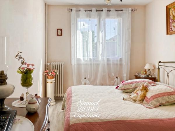 appartement familial lumineux avec parking couvert et dépendances