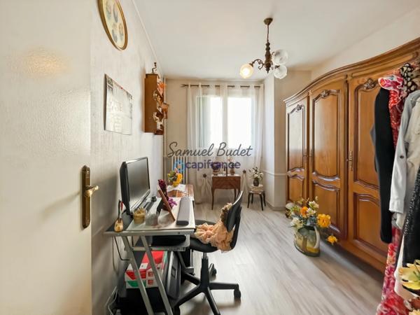 appartement familial lumineux avec parking couvert et dépendances