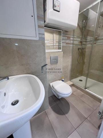 Saint-Denis (93200) Idéal Location saisonnière Pavillon divisé en 3 Appartements- 2 F2 et 1 Studio 5 mn Tramway sans Travaux