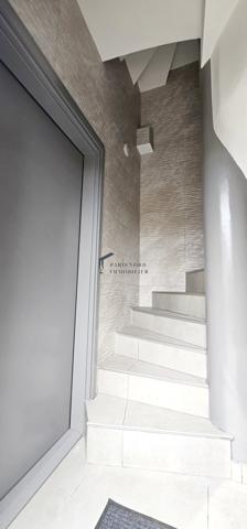 Saint-Denis (93200) Idéal Location saisonnière Pavillon divisé en 3 Appartements- 2 F2 et 1 Studio 5 mn Tramway sans Travaux