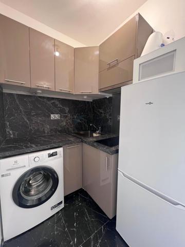 Saint-Denis (93200) Idéal Location saisonnière Pavillon divisé en 3 Appartements- 2 F2 et 1 Studio 5 mn Tramway sans Travaux