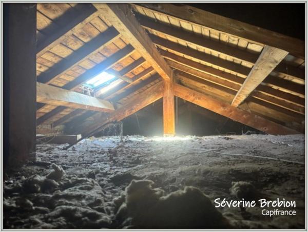 Maison de 116 m², 5 pièces, grand atelier, garage, terrain de 1000m² SAINT REMY SUR DUROLLE (63)