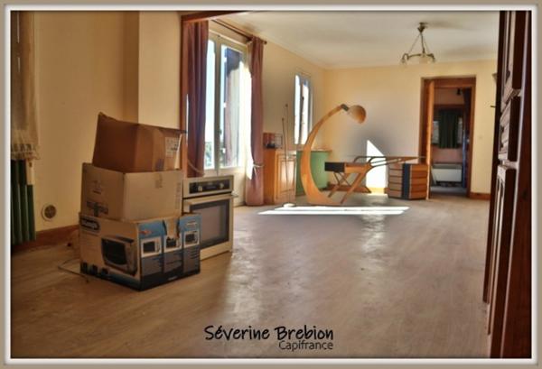 Maison de 116 m², 5 pièces, grand atelier, garage, terrain de 1000m² SAINT REMY SUR DUROLLE (63)