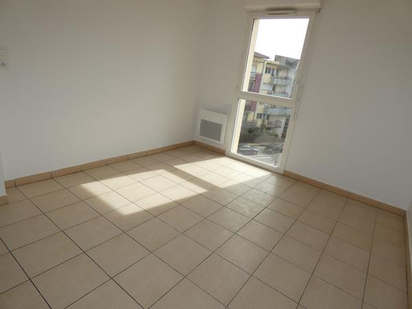 Toulouse 31200 Métro BORDEROUGE SANS FRAIS AGENCE  Agréable T4 Récent de 84.73m² ,Terrasse de 19.50m² + loggia chambre de 5.82m² , place de parking sous sol,