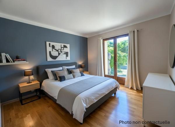 EXCLUSIVITÉ – Charmante maison de plain-pied avec jardin arboré
