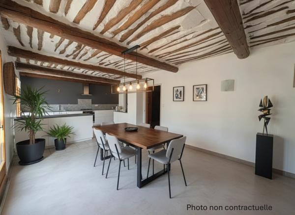 EXCLUSIVITÉ – Charmante maison de plain-pied avec jardin arboré