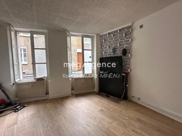 Appartement à POITIERS, 86000 - 1 pièce 30m²