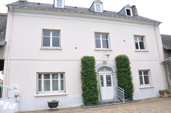 AUREILHAN ANCIEN CORPS DE FERME  AVEC DEPENDANCES  Terrain de 1300 m2