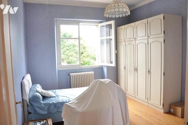 AUREILHAN ANCIEN CORPS DE FERME  AVEC DEPENDANCES  Terrain de 1300 m2