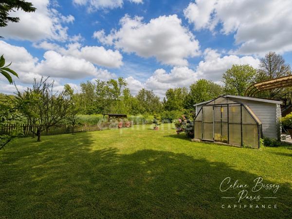 Maison à vendre 7 pièces 161 M2 PONT SUR YONNE (89), Terrain 1974 M2, 4 Chambres, Piscine avec abri 10 M X 5 m