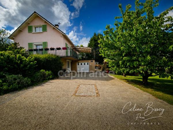 Maison à vendre 7 pièces 161 M2 PONT SUR YONNE (89), Terrain 1974 M2, 4 Chambres, Piscine avec abri 10 M X 5 m