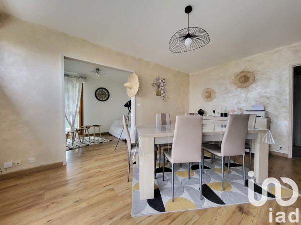 Appartement 3 pièces de 62 m² à Châlons-en-Champagne (51000)