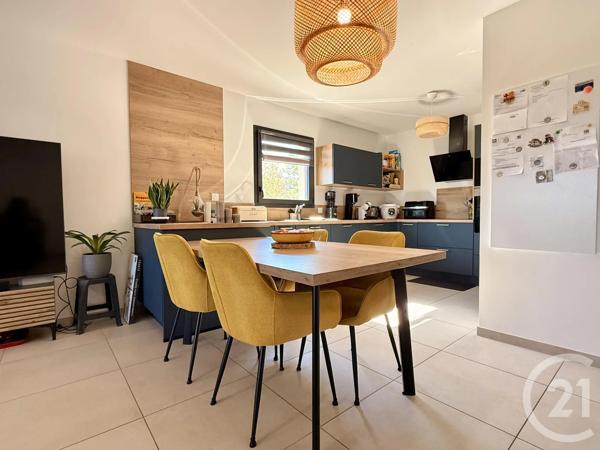 Appartement T4 à vendre  4 pièces - 90,59 m 2   SOYONS  - 07