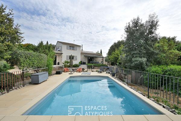 Villa de caractère avec studio indépendant, jardin et piscine