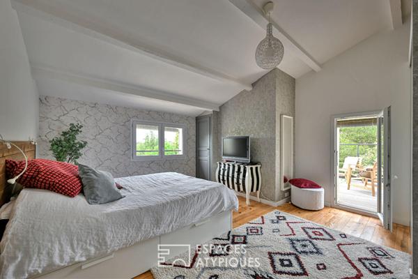 Villa de caractère avec studio indépendant, jardin et piscine