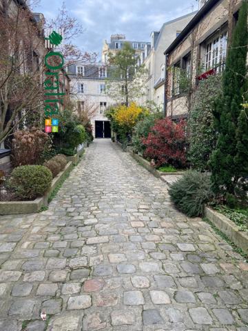 Parking · Location Paris (75007)