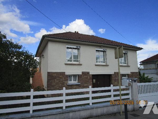 Maison située proche du centre ville, en bon état d'entretien, composée de 6 pièces sur 6a 50 ca env