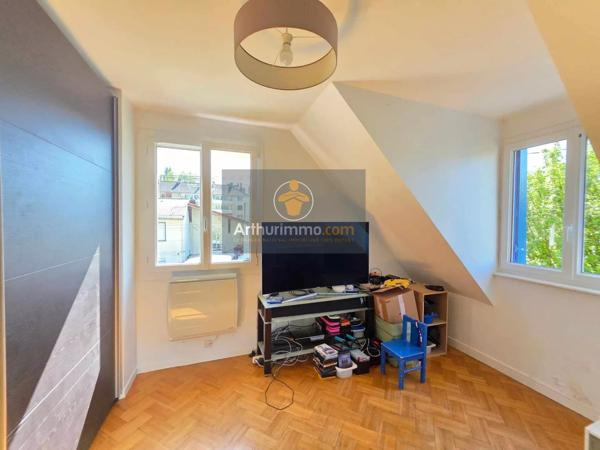 Vente                                                      Maison
                        
                     6 pièces                      118 m2                     à Sarcelles