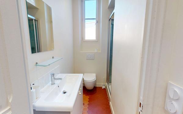 Appartement à vendre    3 pièces • 45 m2 Cannes