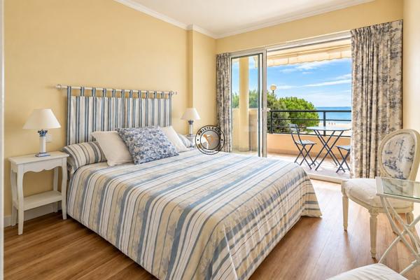PLAGE BENOIT – GRANDS HÔTELS APPARTEMENT D’EXCEPTION VUE MER