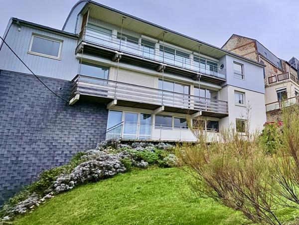 Maison 7 pièces - 209 m²