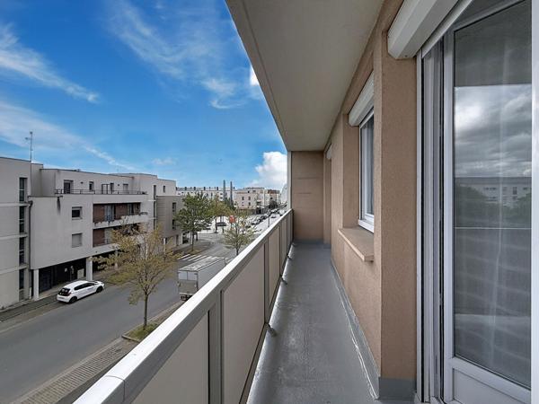 Appartement Trelaze 4pièce(s) 66.79 m2