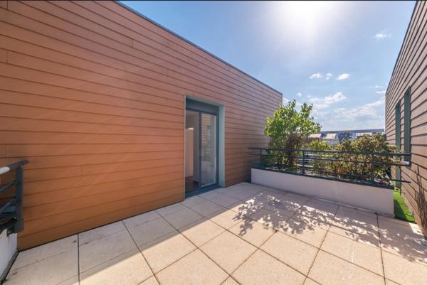 RARE DIJON SUPERBE APPARTEMENT T4 EN DUPLEX AU DERNIER ETAGE AVEC 3 TERRASSES