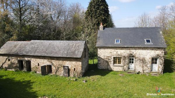 Ancien prieuré avec maison annexe secteur Bais