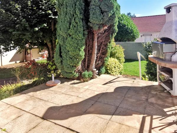 Magny-les-Hameaux (78114) Maison 6P indépendante sur 494 m² de terrain arboré