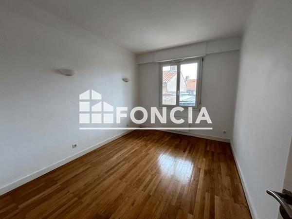 Location Appartement 3 pièces 86.8 m² - 9 RUE MALESHERBES La Roche Sur Yon 85000