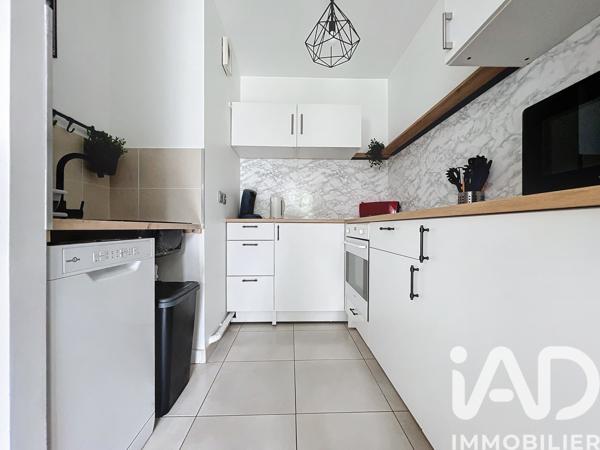 Location appartement 2 pièces 56 m² Linas