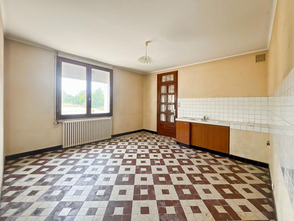 Maison de 110,61 m² sur un terrain constructible de 3 778 m².