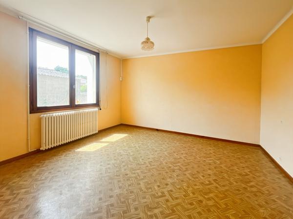 Maison de 110,61 m² sur un terrain constructible de 3 778 m².