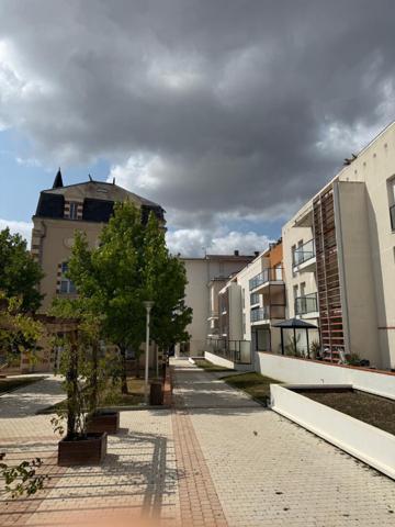 LA ROCHE SUR YON CENTRE - APPARTEMENT DE PRESTIQUE AVEC TERRASSE A VENDRE EXCLUSIVITE AMANDA