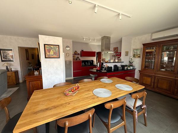 LA ROCHE SUR YON CENTRE - APPARTEMENT DE PRESTIQUE AVEC TERRASSE A VENDRE EXCLUSIVITE AMANDA